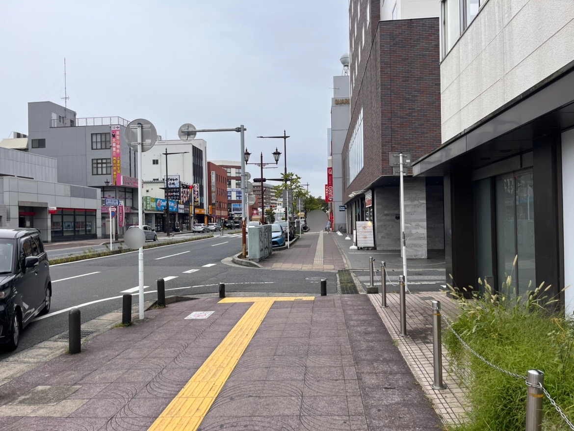 木更津駅東口前のロータリー