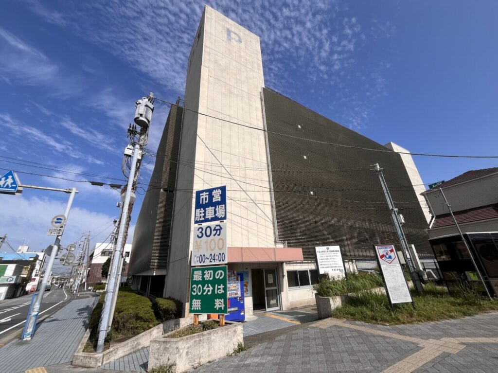 木更津駅前西口駐車場。2025/3/31に営業終了予定。