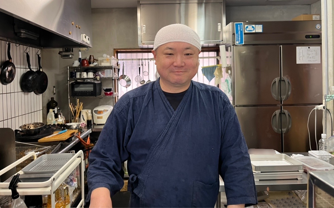 お持ち帰り専門店「鶏若丸」ではお弁当・唐揚げ・焼き鳥など、様々な商品が販売