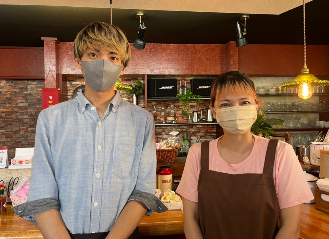君津駅北口近くの坂田大通り沿いにある「cafe Cheerful」。