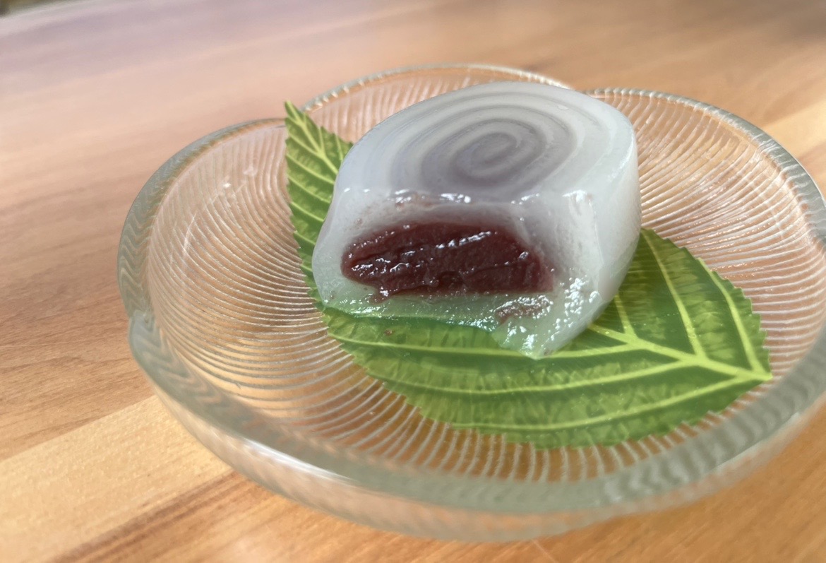 御菓子司「平政」のファンの方が多いという「水まんじゅう」