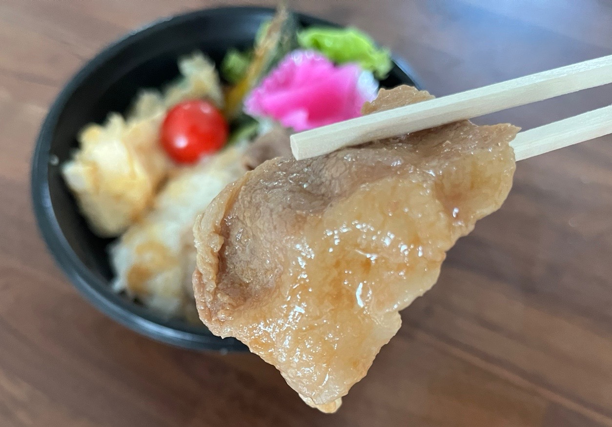 君津市立貞元小学校のすぐ近くにある、「惣菜屋 まんまる」