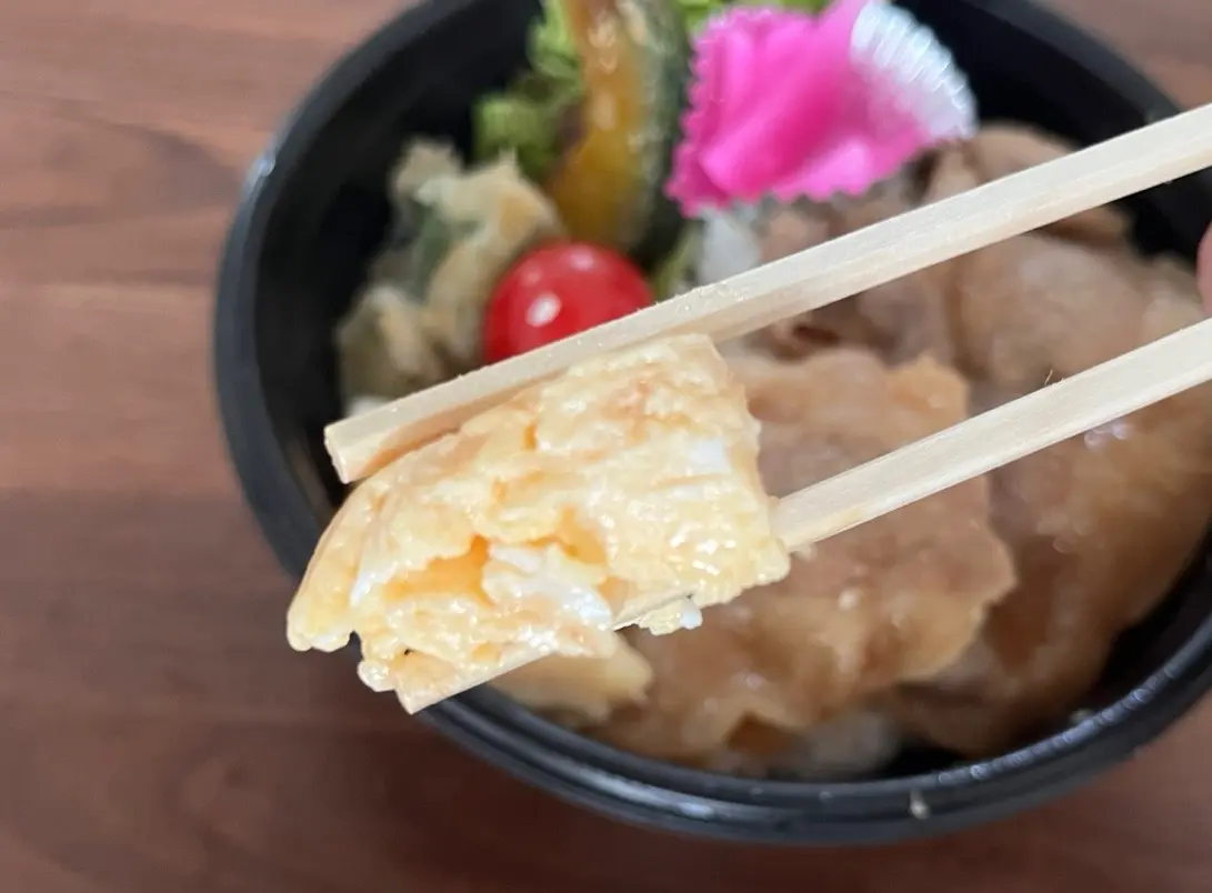 君津市立貞元小学校のすぐ近くにある、「惣菜屋 まんまる」
