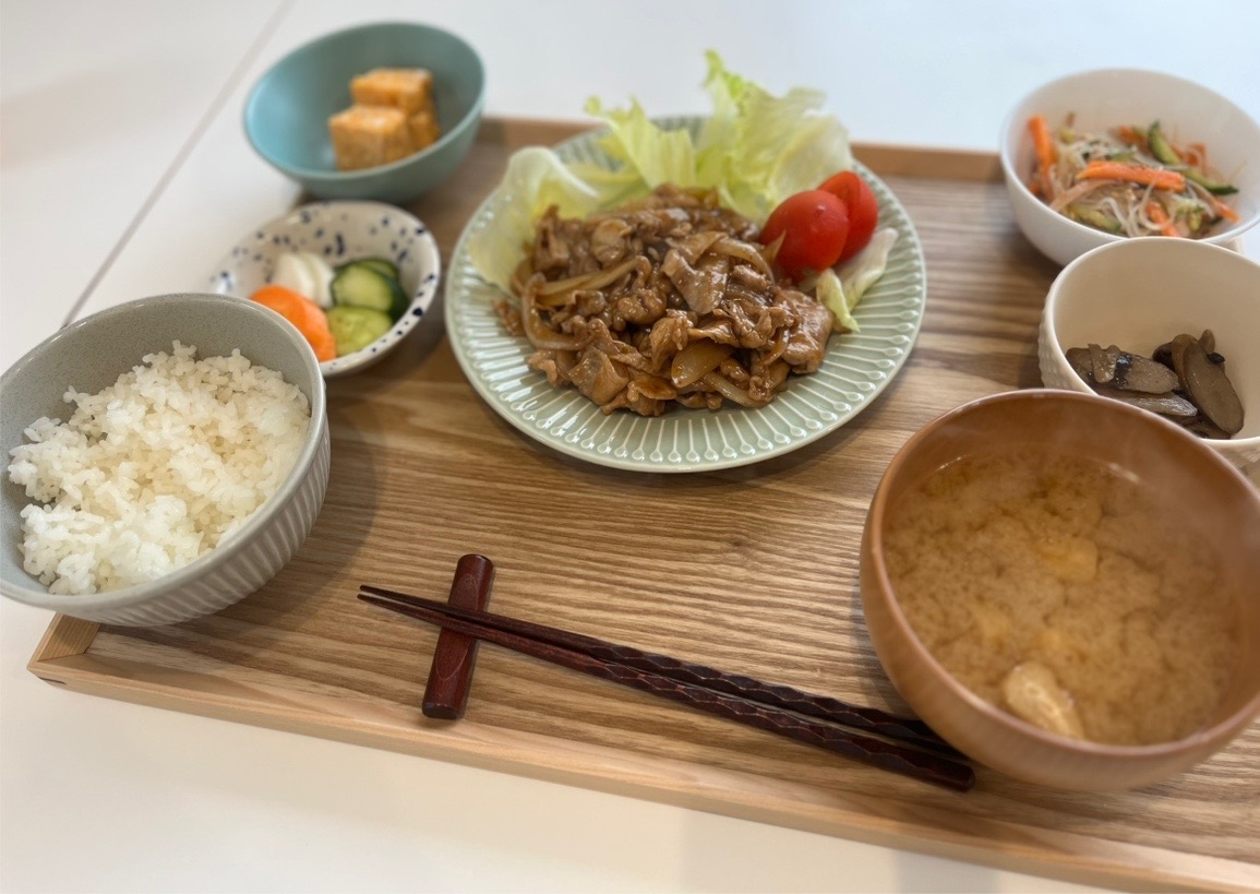 2025年6月14日にオープンしたばかりの「ごはん cafe Nao's Kitchen」